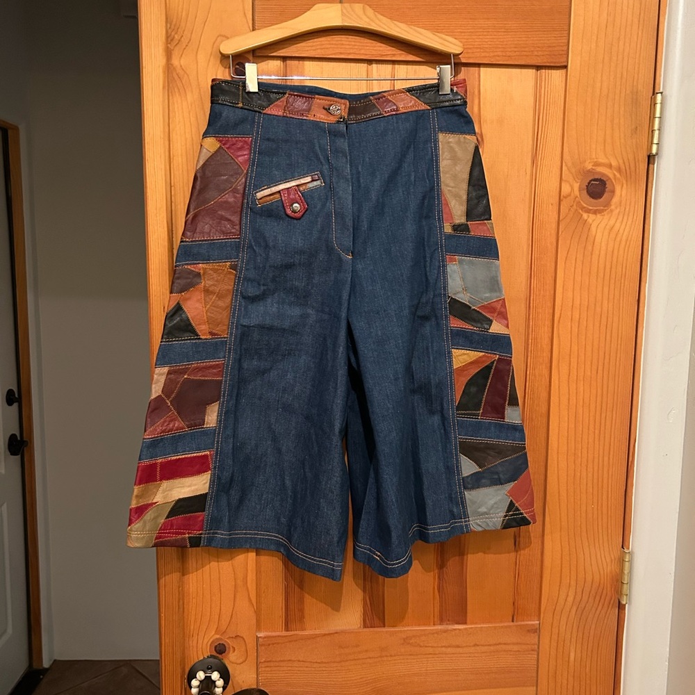 Impeccable Vintage Denim Culottes with Leather Patchwork